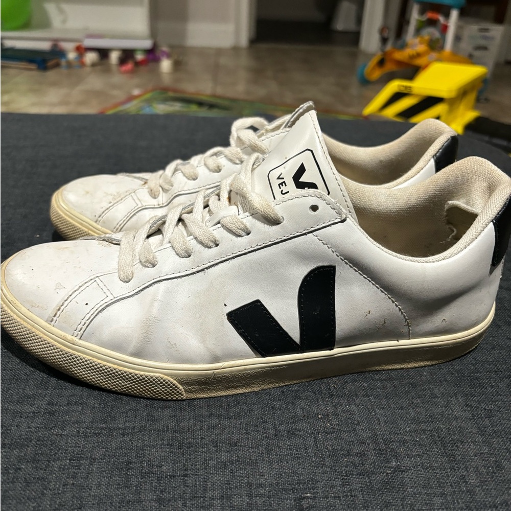 Veja Esplar Black and White Sneakers